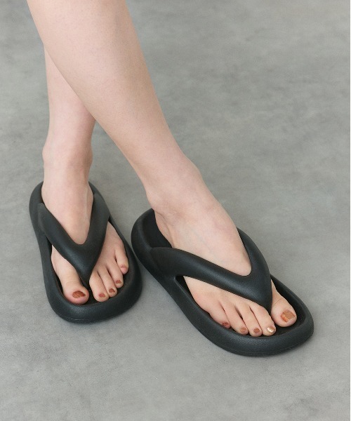 REMME】ボリュームソールトングサンダル REMME】ボリュームソールトングサンダル