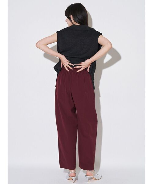 ELENDEEK(エレンディーク)の「イージータックコクーンパンツ(その他パンツ・レディース・ブラック/ボルドー/ブラウン・01/02)」の9枚目の写真