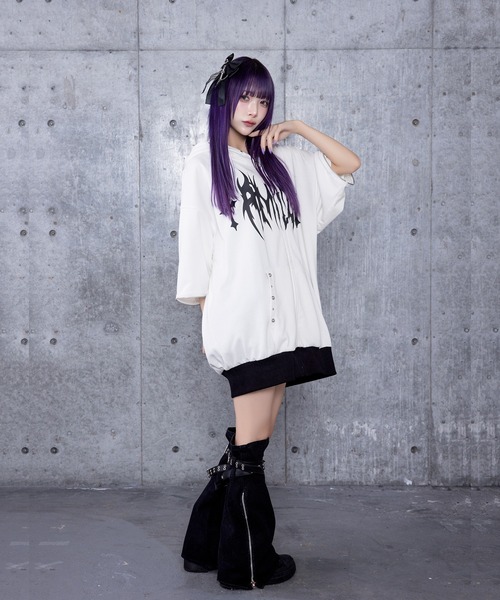 Amilige(アミリージュ)の「クマ耳スタッズ付きパーカー(パーカー・レディース・ホワイト/ブラック・FREE)」の13枚目の写真