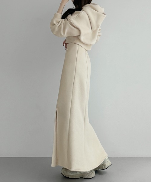 Louere（ルエレ）の「裏起毛スウェットショートパーカー+スリットマーメイドスカートSET[高身長サイズMT/低身長サイズS有り]（セットアップ・レディース・アイボリー/ブラック/杢グレー/ネイビー/チャコール・MEDIUM/SMALL/X-LARGE/LARGE/MT）」の8枚目の写真