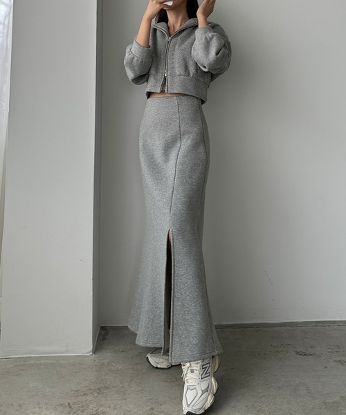 Louere（ルエレ）の「裏起毛スウェットショートパーカー+スリットマーメイドスカートSET[高身長サイズMT/低身長サイズS有り]（セットアップ・レディース・アイボリー/ブラック/杢グレー/ネイビー/チャコール・MEDIUM/SMALL/X-LARGE/LARGE/MT）」の16枚目の写真