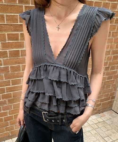 gossip!ロサンゼルス(ゴシップロサンゼルス)の「ロマンティックシアーVネックブラウス(シャツ/ブラウス・レディース・ホワイト/グレー/ブラック・FREE)」の15枚目の写真