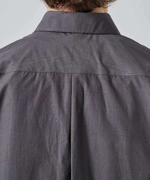 markaware（マーカウェア）の「【MARKAWARE/marka】COMFORT FIT S/S SHIRT（シャツ/ブラウス・メンズ・ホワイト/チャコールグレー/ブルー・1/2）」の17枚目の写真