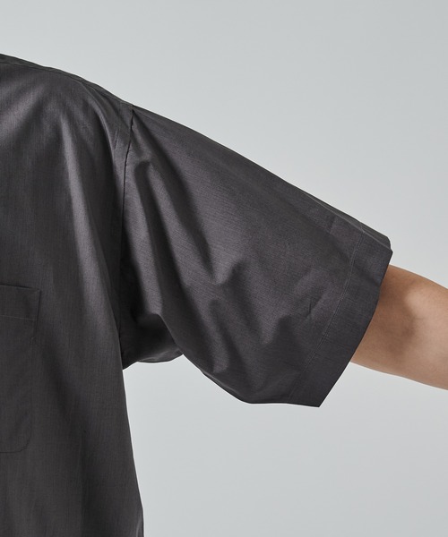 markaware（マーカウェア）の「【MARKAWARE/marka】COMFORT FIT S/S SHIRT（シャツ/ブラウス・メンズ・ホワイト/チャコールグレー/ブルー・1/2）」の21枚目の写真