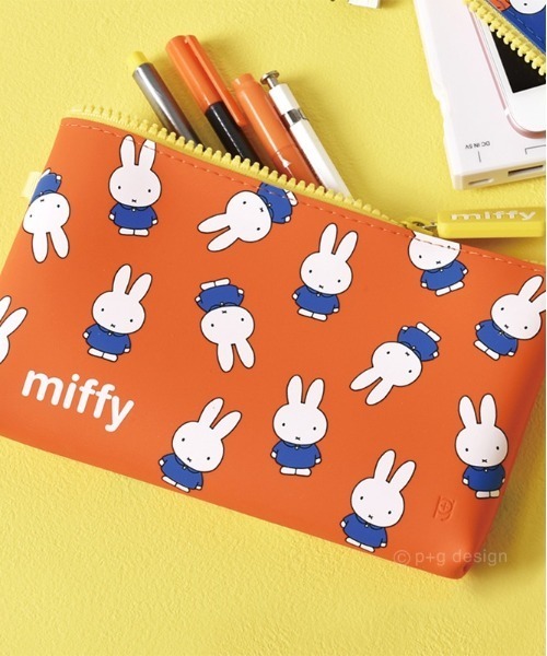 BACKYARD FAMILY(バックヤードファミリー)の「pgdesign ピージーデザインNUU キャラクター ポーチ(ポーチ・レディース・ブルー系その他2/レッド系その他/オレンジ系その他/ブルー/レッド/ブルー系その他/グリーン系その他/ストライプ/ベージュ/レッド系その他2/ブルー系その他3/グリーン系その他2/グリーン系その他3・FREE)」の16枚目の写真