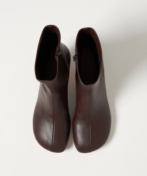 EMMEL REFINES（エメルリファインズ）の「＜EMMEL REFINES＞EM ソフト アンクル ブーツ（パンプス・レディース・ダークブラウン/ライトブルー/ブラック・22.5cm/23.5cm/24.5cm）」の6枚目の写真