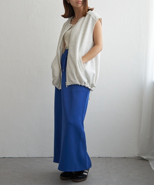 notch.（ノッチ）の「バルーンスウェットベスト（ベスト・レディース・グレー系その他/チャコール/ブラック/アイボリー・M）」の9枚目の写真