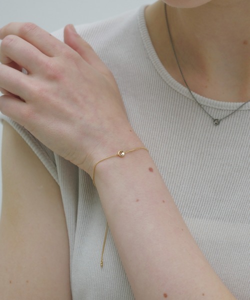 and cloud（アンドクラウド）の「Nocturnal Phases Bracelet（ブレスレット・レディース・シルバー/ブラック/イエローゴールド・FREE）」の4枚目の写真