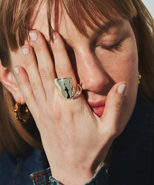 loni（ロニ）の「(loni)Benjamin asymmetry ring（リング・レディース・シルバー/ゴールド・13）」の16枚目の写真