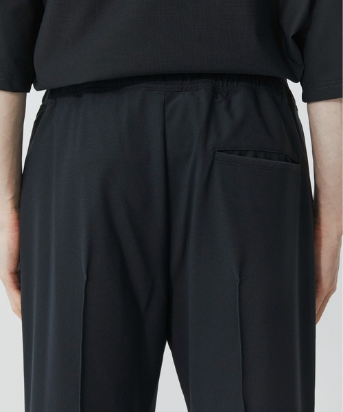 PUBLIC TOKYO（パブリックトウキョウ）の「【残りわずか】Air tool スリムスラックス  /ウォッシャブル/夏服/ストレッチ/伸縮性/通気性/防シワ性/UVカット/セットアップ（スラックス・メンズ・ダークグレー/ブラック・1/2/3）」の12枚目の写真