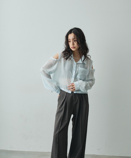 Lunea（ルネア）の「レースオープンショルダーシアーシャツ（シャツ/ブラウス・レディース・ホワイト/ブルー・FREE）」の22枚目の写真