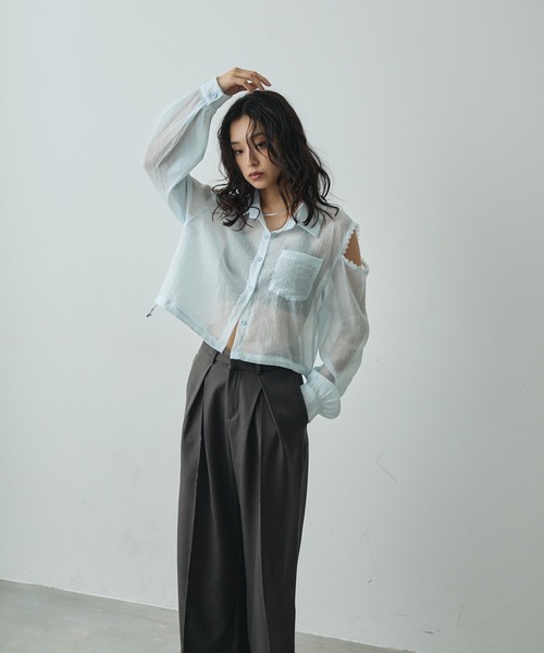 Lunea（ルネア）の「レースオープンショルダーシアーシャツ（シャツ/ブラウス・レディース・ホワイト/ブルー・FREE）」の10枚目の写真