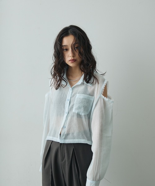 Lunea（ルネア）の「レースオープンショルダーシアーシャツ（シャツ/ブラウス・レディース・ホワイト/ブルー・FREE）」の18枚目の写真