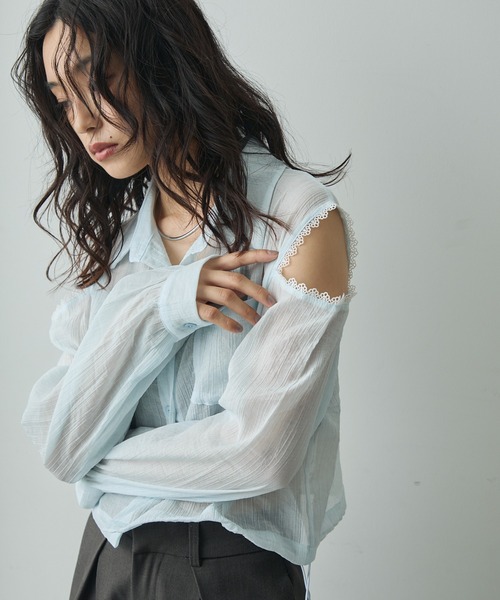 Lunea（ルネア）の「レースオープンショルダーシアーシャツ（シャツ/ブラウス・レディース・ホワイト/ブルー・FREE）」の19枚目の写真