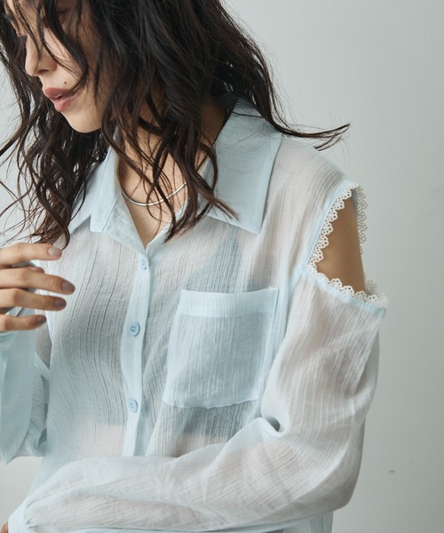 Lunea（ルネア）の「レースオープンショルダーシアーシャツ（シャツ/ブラウス・レディース・ホワイト/ブルー・FREE）」の20枚目の写真