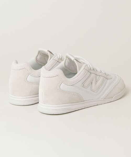 NEW BALANCE(ニューバランス)の「URC42 CW(スニーカー・レディース・ホワイト・23.0cm/22.5cm/24.5cm/24.0cm/23.5cm)」の2枚目の写真