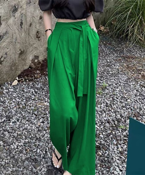 SHEPP(シープ)の「ウエストリボンデザイン タックワイドスラックス(スラックス・レディース・ブラック/グレー/ピンク/ブラウン/グリーン・L/M/S)」の4枚目の写真