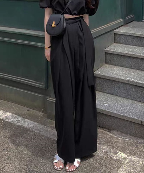 SHEPP(シープ)の「ウエストリボンデザイン タックワイドスラックス(スラックス・レディース・ブラック/グレー/ピンク/ブラウン/グリーン・L/M/S)」の1枚目の写真