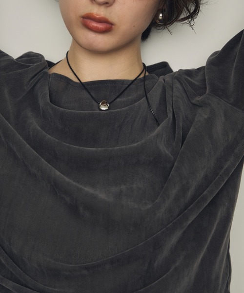 Trish（トリッシュ）の「ティアドロップモチーフ付きコードチョーカーネックレス（ネックレス・レディース・シルバー/ゴールド・FREE）」の6枚目の写真