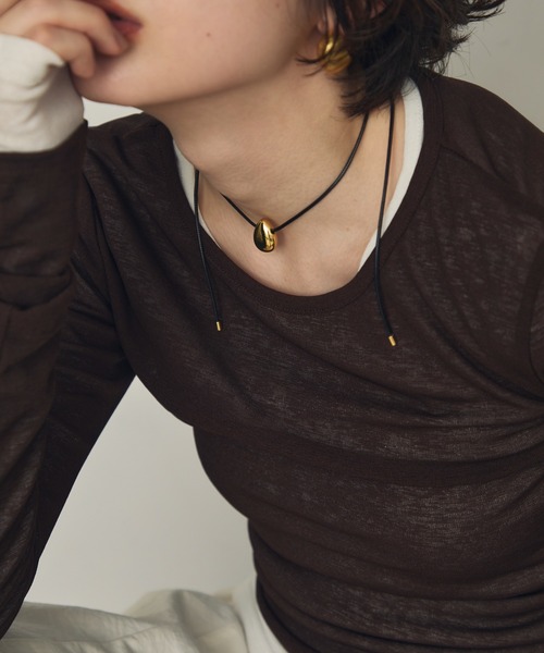 ティアドロップモチーフ付きコードチョーカーネックレス（ネックレス