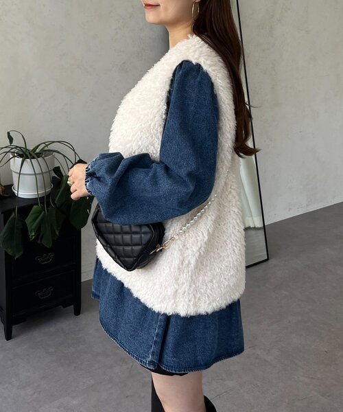 prose verse（プロズヴェール）の「フロントジップカーリーファーベスト（ベスト・レディース・アイボリー・LARGE/MEDIUM）」の17枚目の写真