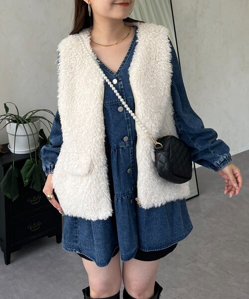 prose verse（プロズヴェール）の「フロントジップカーリーファーベスト（ベスト・レディース・アイボリー・LARGE/MEDIUM）」の11枚目の写真