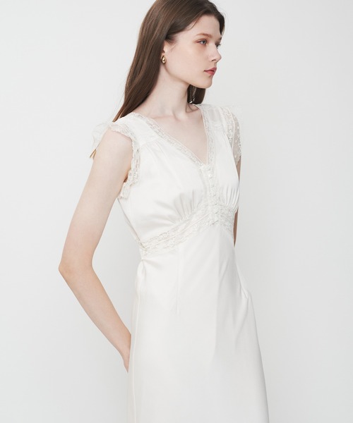 ME COUTURE（ミークチュール）の「サテンシフォンレースMIXドレス（ワンピース・レディース・ライトブルー/ベビーピンク/オフホワイト・00/FREE）」の7枚目の写真