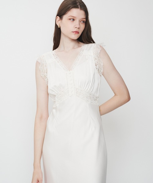 ME COUTURE（ミークチュール）の「サテンシフォンレースMIXドレス（ワンピース・レディース・ライトブルー/ベビーピンク/オフホワイト・00/FREE）」の5枚目の写真