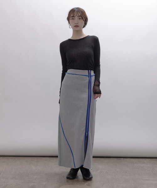Eimee Law（エイミーロウ）の「配色ボアスウェット バックテキストジップスカート（スカート・レディース・ライトグレー/オートミール/ネイビー・FREE）」の5枚目の写真