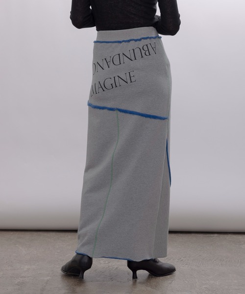 Eimee Law（エイミーロウ）の「配色ボアスウェット バックテキストジップスカート（スカート・レディース・ライトグレー/オートミール/ネイビー・FREE）」の10枚目の写真