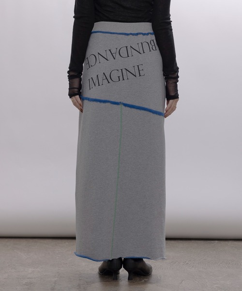 Eimee Law（エイミーロウ）の「配色ボアスウェット バックテキストジップスカート（スカート・レディース・ライトグレー/オートミール/ネイビー・FREE）」の16枚目の写真