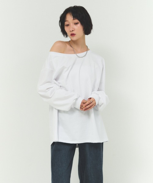 FMiBL(ファミル)の「カットオフショルトップス(Tシャツ/カットソー・レディース・ブラック/ホワイト/グレー・FREE)」の2枚目の写真