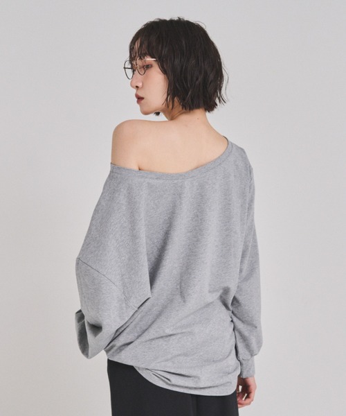FMiBL(ファミル)の「カットオフショルトップス(Tシャツ/カットソー・レディース・ブラック/ホワイト/グレー・FREE)」の6枚目の写真