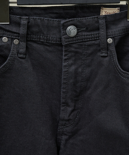 YANUK（ヤヌーク）の「【YANUK/ヤヌーク】PHILIP2 / スリムフィット テーパード デニム（デニムパンツ・メンズ・ブラック・32/29/30/31）」の3枚目の写真
