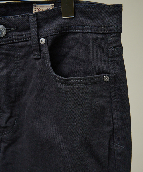 YANUK（ヤヌーク）の「【YANUK/ヤヌーク】PHILIP2 / スリムフィット テーパード デニム（デニムパンツ・メンズ・ブラック・32/29/30/31）」の5枚目の写真
