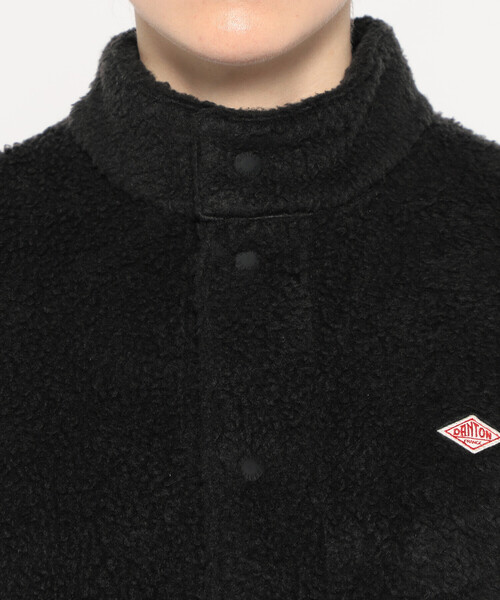 DANTON(ダントン)の「WOMEN'S DOUBLE FACE BOA STAND COLLAR VEST(ベスト・レディース・マスタード/チャコール/ベージュ/ブルー/ブラック/オフホワイト・M/S)」の16枚目の写真