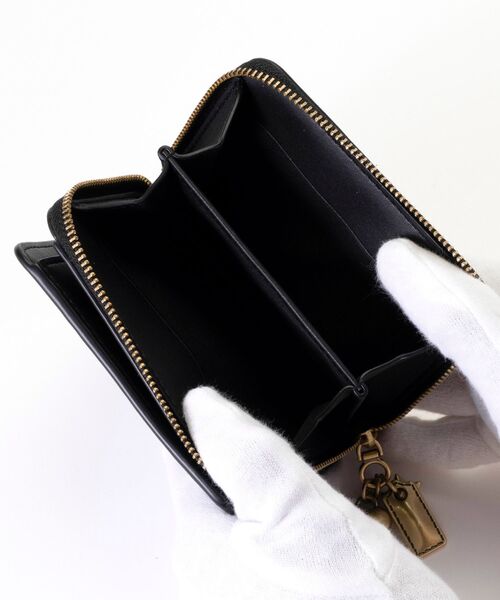 COACH(コーチ)の「エッセンシャル ビルフォールド ウォレット・チャーム(財布・レディース・ブラック系その他・ONE)」の15枚目の写真