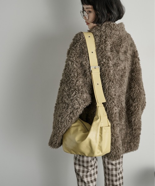 THE YOn（ザヨン）の「フェイクレザーワンショルダーバッグ（ショルダーバッグ・レディース・ブラック/イエロー/ブラウン・FREE）」の7枚目の写真