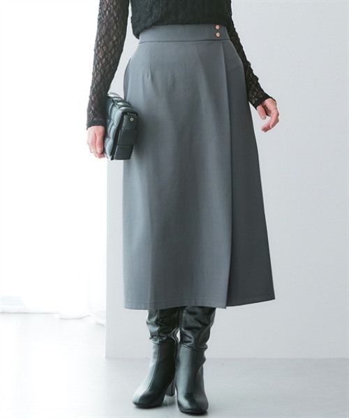 7days Life Styling(セブンデイズライフスタイリング)の「落ち感ドレープ素材ウエスト金ボタンラップ風タイトスカート(タテヨコストレッチ・しわになりにくい・速乾・UVカット)<大きいサイズ有>(スカート・レディース・グレー/ブラック・M/L/LL/3L)」の1枚目の写真