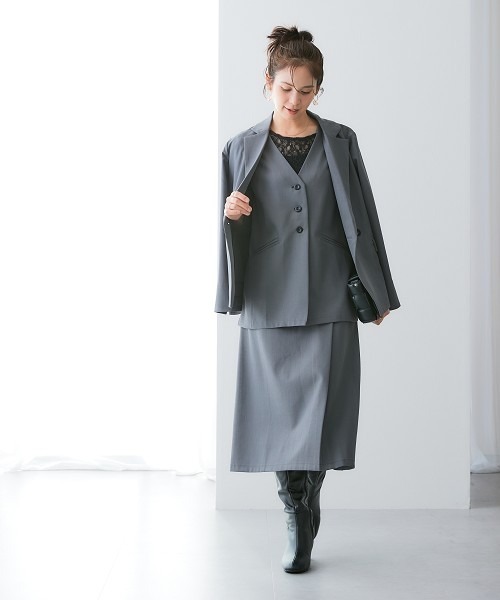 7days Life Styling(セブンデイズライフスタイリング)の「落ち感ドレープ素材ウエスト金ボタンラップ風タイトスカート(タテヨコストレッチ・しわになりにくい・速乾・UVカット)<大きいサイズ有>(スカート・レディース・グレー/ブラック・M/L/LL/3L)」の10枚目の写真