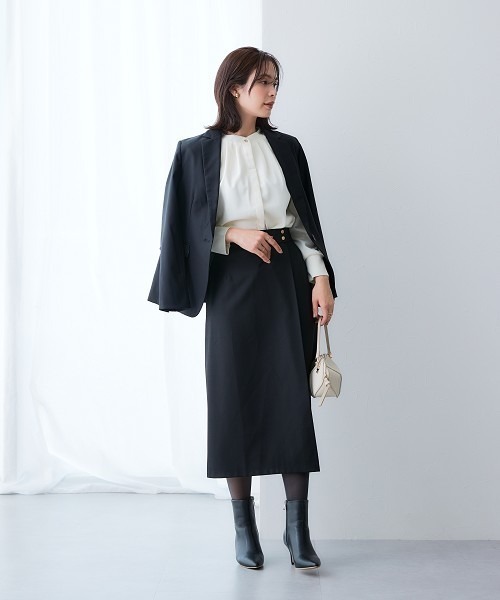 7days Life Styling(セブンデイズライフスタイリング)の「落ち感ドレープ素材ウエスト金ボタンラップ風タイトスカート(タテヨコストレッチ・しわになりにくい・速乾・UVカット)<大きいサイズ有>(スカート・レディース・グレー/ブラック・M/L/LL/3L)」の15枚目の写真