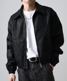 BENUSTA（ベヌスタ）の「A'GEM/9 × .kom 『BENUSTA/べネスタ』Cropped Zip-Up Collar Jacket /短丈ZIP UPカラージャケット（ライダースジャケット）」