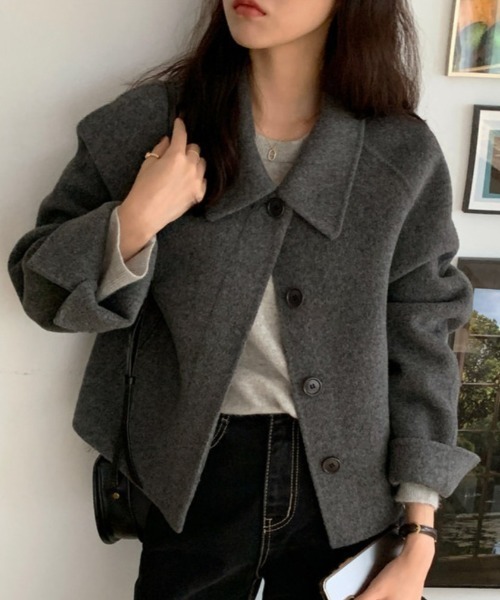 FREE STYLISTS(フリー スタイリスト)の「YUGA_YGMC wool short coat(ステンカラーコート・レディース・ライトグレー/オフホワイト/ブラック/ダークグレー・FREE)」の11枚目の写真