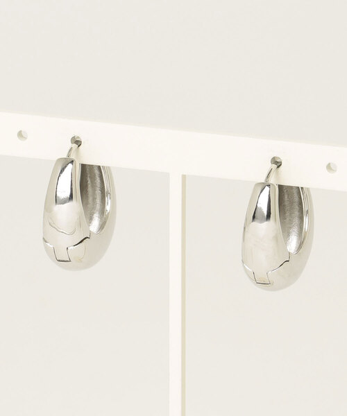 AJUGA.（アジュガ）の「クレッシェンドフープピアス（ピアス（両耳用）・レディース・シルバー/ゴールド・ONE SIZE）」の15枚目の写真