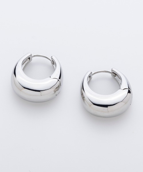 AJUGA.（アジュガ）の「クレッシェンドフープピアス（ピアス（両耳用）・レディース・シルバー/ゴールド・ONE SIZE）」の11枚目の写真