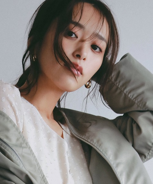 AJUGA.（アジュガ）の「クレッシェンドフープピアス（ピアス（両耳用）・レディース・シルバー/ゴールド・ONE SIZE）」の16枚目の写真