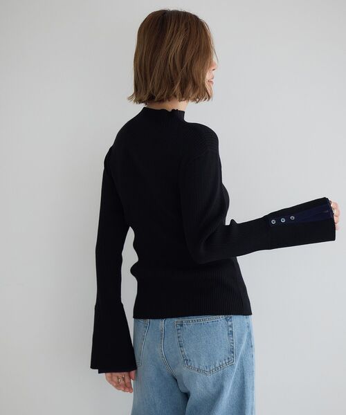 YECCA VECCA(イェッカヴェッカ)の「袖口レイヤードリブニット(ニット/セーター・レディース・チャコールグレー/ブラック/ベージュ/ミント・FREE)」の7枚目の写真