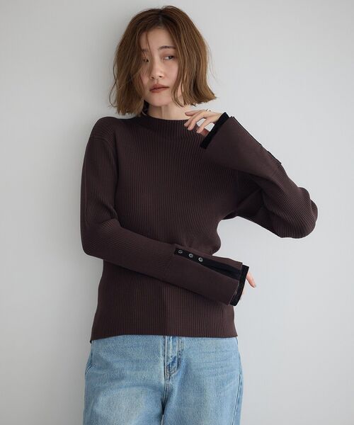 YECCA VECCA(イェッカヴェッカ)の「袖口レイヤードリブニット(ニット/セーター・レディース・チャコールグレー/ブラック/ベージュ/ミント・FREE)」の13枚目の写真