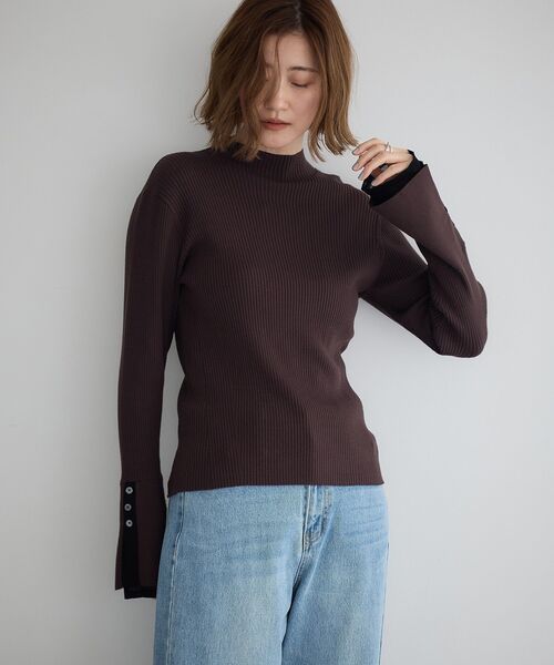 YECCA VECCA(イェッカヴェッカ)の「袖口レイヤードリブニット(ニット/セーター・レディース・チャコールグレー/ブラック/ベージュ/ミント・FREE)」の14枚目の写真