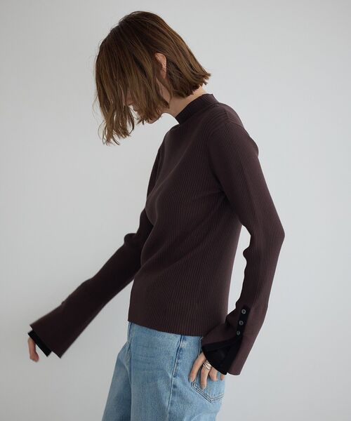 YECCA VECCA(イェッカヴェッカ)の「袖口レイヤードリブニット(ニット/セーター・レディース・チャコールグレー/ブラック/ベージュ/ミント・FREE)」の15枚目の写真